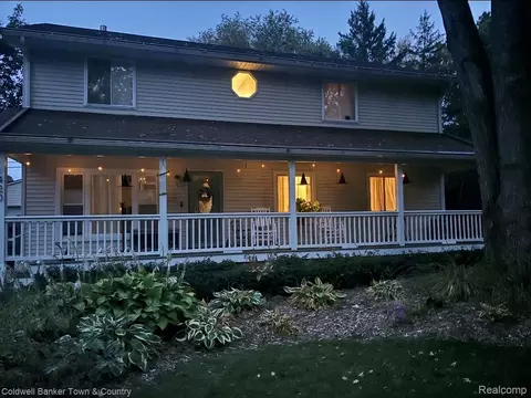 1420 Butler Blvd, Oceola, MI 48843