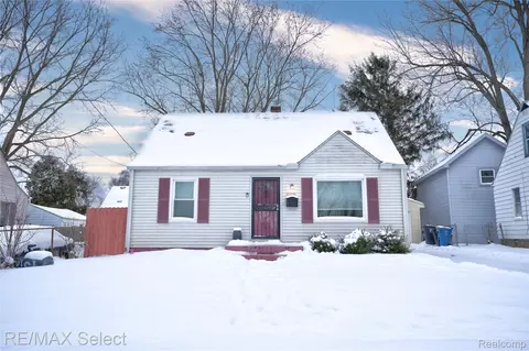 4526 Milton Dr, Flint, MI 48507