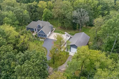 6441 Huron Creek Ct, Dexter, MI 48130