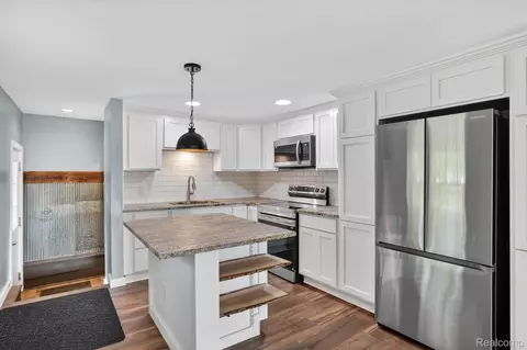 Kitchen - 4539 Parker Dr, Marion, MI 48843 photo 1 of 3