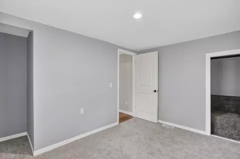 Bedroom - 4539 Parker Dr, Marion, MI 48843 photo 7 of 7