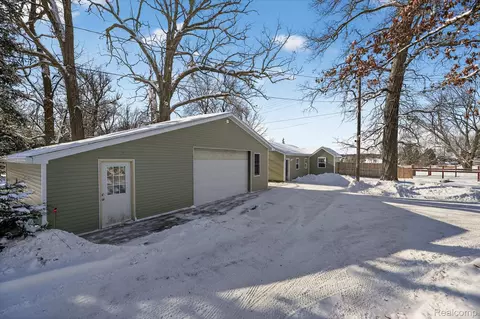 4539 Parker Dr, Marion, MI 48843