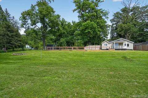Exterior - 4539 Parker Dr, Marion, MI 48843 photo 13 of 18