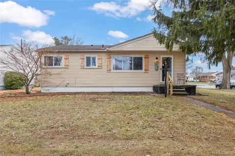 32155 Melton St, Westland, MI 48186