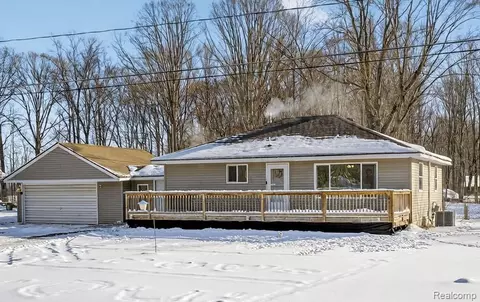 14244 N Clio Rd, Vienna, MI 48420