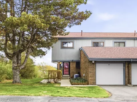 1715 River Rd #22, St. Clair, MI 48079