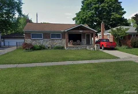 32730 Avondale St, Westland, MI 48186