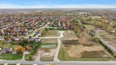 View/Area - 17827 Biscayne Dr, Macomb, MI 48042 photo 2 of 5