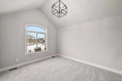 Bedroom - 17827 Biscayne Dr, Macomb, MI 48042 photo 5 of 8