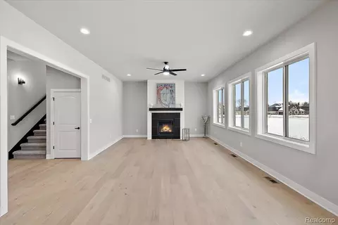 Living - 17827 Biscayne Dr, Macomb, MI 48042 photo 1 of 4