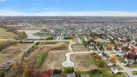 View/Area - 17827 Biscayne Dr, Macomb, MI 48042 photo 4 of 5