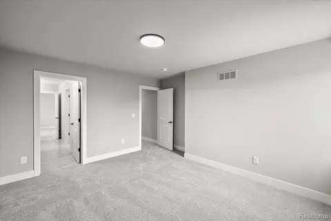 Bedroom - 17827 Biscayne Dr, Macomb, MI 48042 photo 8 of 8
