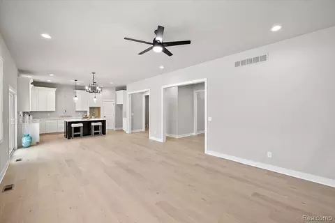 Living - 17827 Biscayne Dr, Macomb, MI 48042 photo 3 of 4