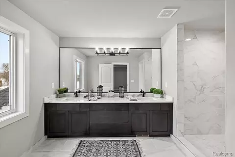Bath - 17827 Biscayne Dr, Macomb, MI 48042 photo 3 of 13