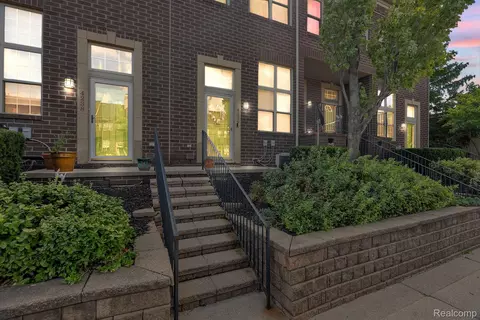 4236 Schaefer Rd, Dearborn, MI 48126
