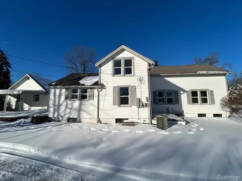 147 N Broadway St, Lake Orion, MI 48362
