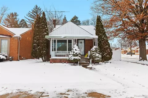 3406 Ferris Ave, Lincoln Park, MI 48146