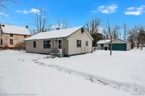 413 Turrill Ave, Lapeer, MI 48446