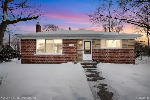 26709 5 Mile Rd, Redford, MI 48239