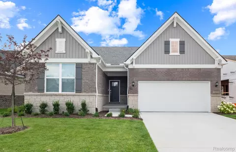 49869 Kent Ct, Canton, MI 48188