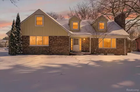 68730 Campground Rd, Washington, MI 48095