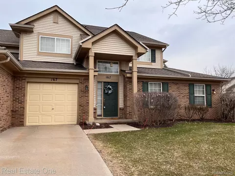 167 S Vista Dr, Auburn Hills, MI 48326