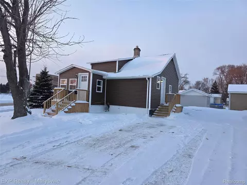 1509 Lincoln Ave, Port Huron, MI 48060