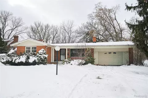 3726 Isabelle St, Inkster, MI 48141