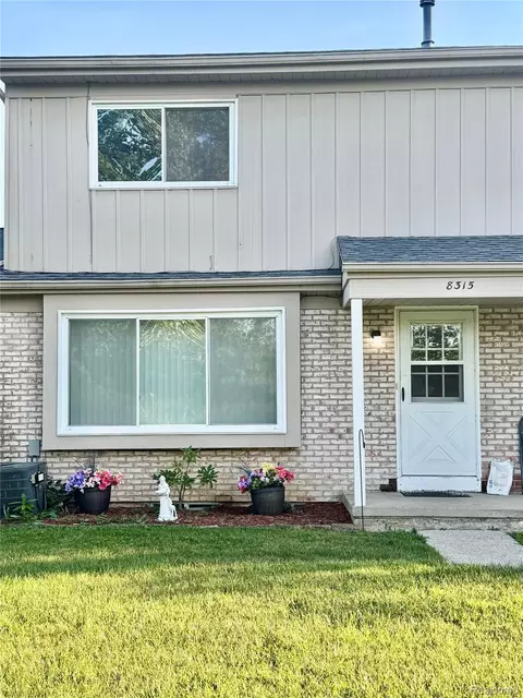 8315 Camelot Ct, Mount Morris, MI 48458