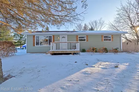 11392 E Carpenter Rd, Richfield, MI 48423