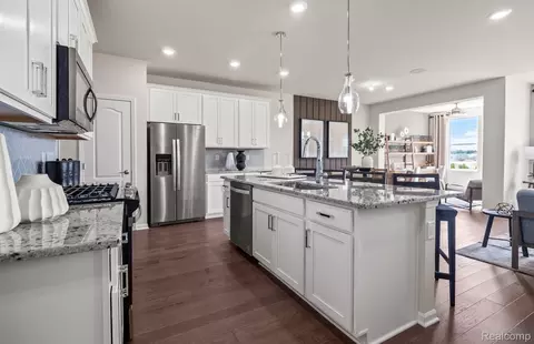 Kitchen - 5572 E Spaniel Dr, Pittsfield, MI 48108 photo 1 of 3