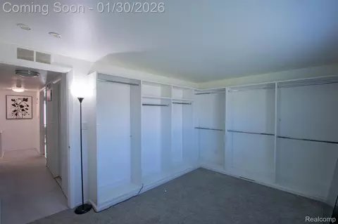 38684 Meadowlawn St, Wayne, MI 48184 photo 24