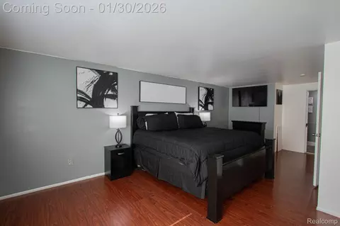 38684 Meadowlawn St, Wayne, MI 48184 photo 15