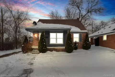 19445 Hubbell St, Detroit, MI 48235