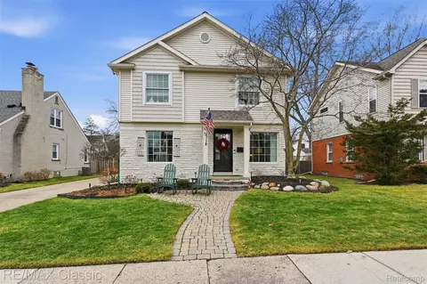 481 Irvin St, Plymouth, MI 48170