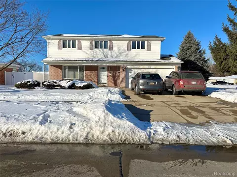 25112 Madden St, Taylor, MI 48180