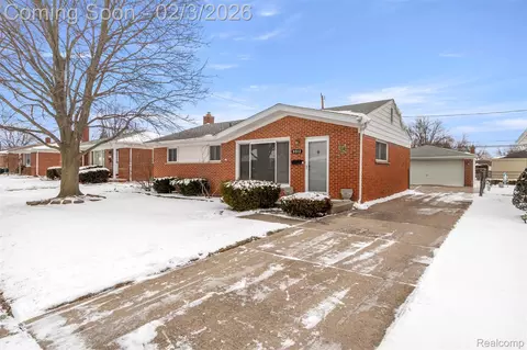 8512 Norborne Ave, Dearborn Heights, MI 48127