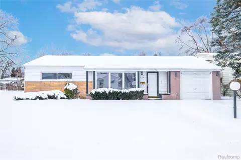 1828 Tebo St, Flint, MI 48503