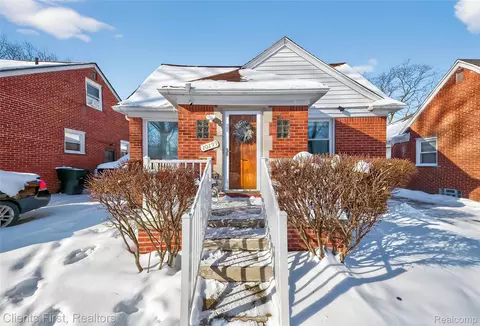 20299 Glastonbury Rd, Detroit, MI 48219