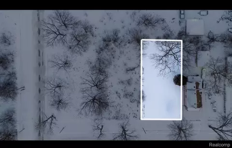 2400 Lincoln Ave, Saginaw, MI 48601