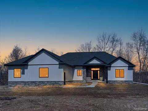 4060 Metamora Ridge Rd, Metamora, MI 48455