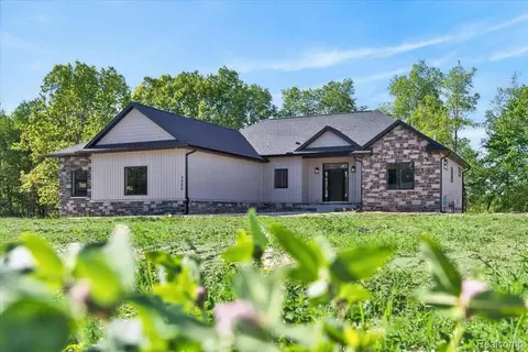4060 Metamora Ridge Rd, Metamora, MI 48455