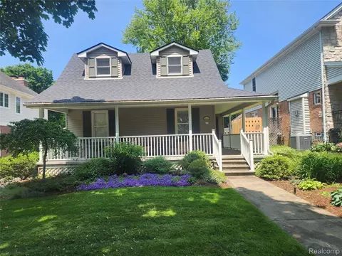 326 Drace St, Rochester, MI 48307