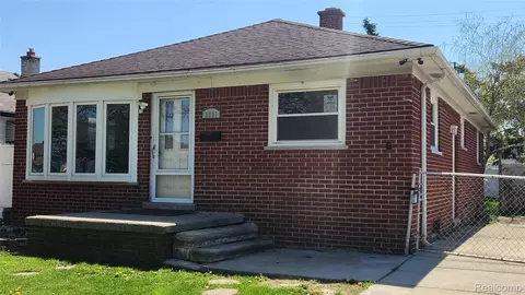 1591 Garfield Ave, Lincoln Park, MI 48146