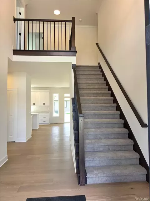 Entry Way - 24092 Sawgrass Dr, Macomb, MI 48042 photo 2 of 4
