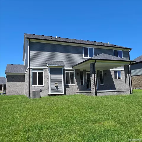 Exterior - 24092 Sawgrass Dr, Macomb, MI 48042 photo 2 of 2