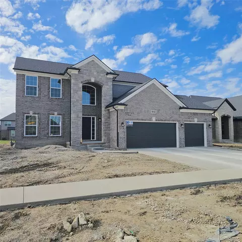 24092 Sawgrass Dr, Macomb, MI 48042