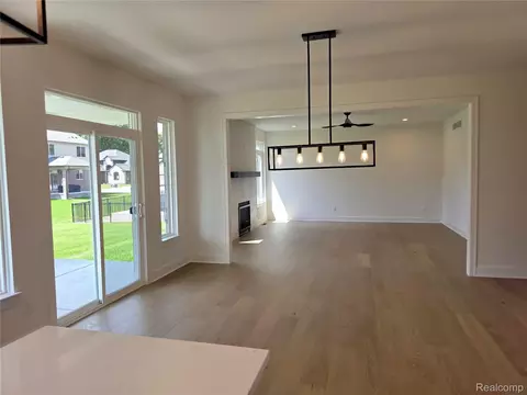 Living - 24092 Sawgrass Dr, Macomb, MI 48042 photo 1 of 2