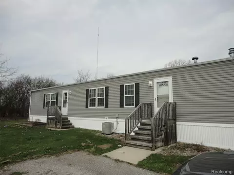28786 Glenwood, Huron, MI 48134