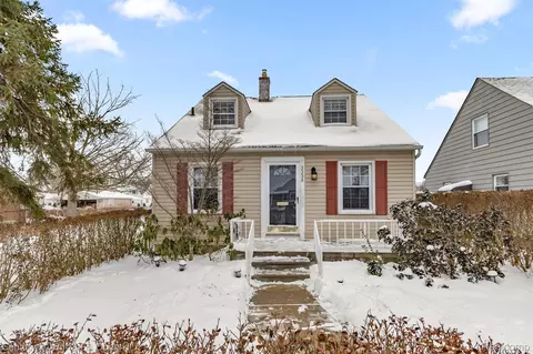 3238 Harding St, Dearborn, MI 48124